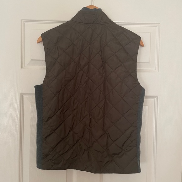 Banana Republic Quilted Vest - Picture 4 of 5